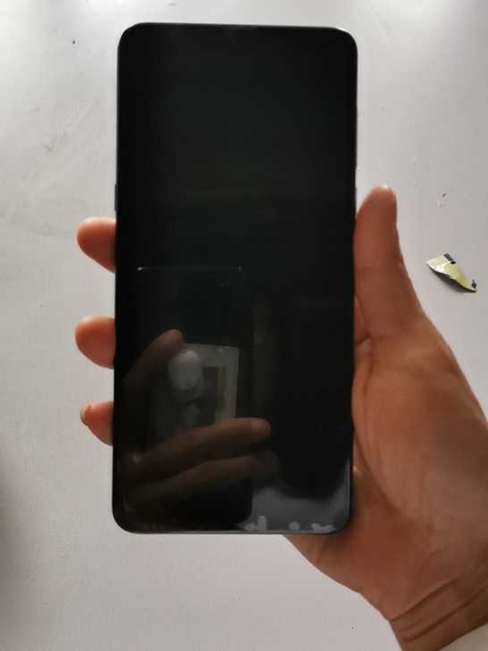 小米3，屏幕摔坏了换过！现用华为，此手机闲...