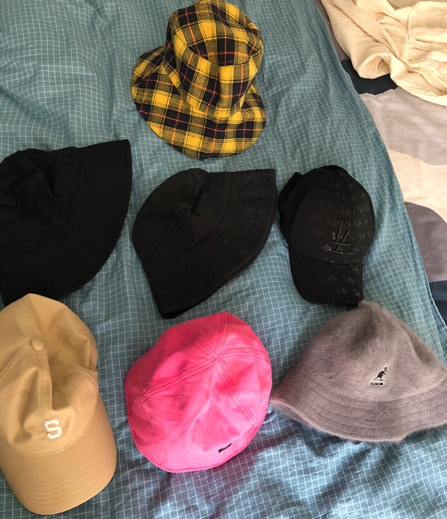 帽子价格10-50不等，头围都是56-58...