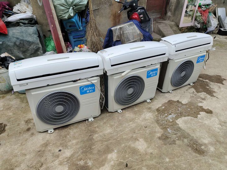 二手美的1.5匹空调