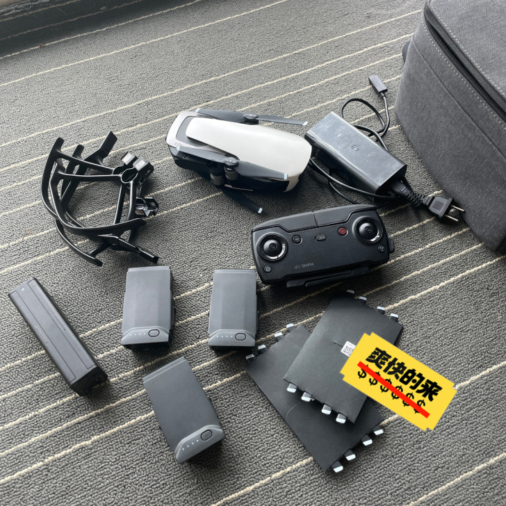 大疆御Air双电套餐，配件齐全，机身无磕碰...