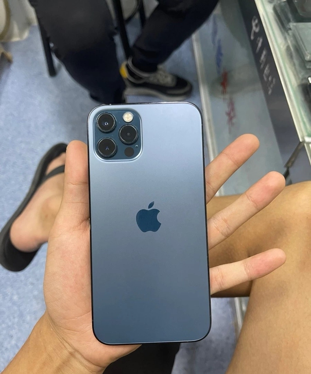 低价出苹果 12pro  海蓝色  256...