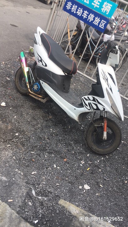 鬼火摩托车 鬼火一代 自己骑的代步 有事偶...