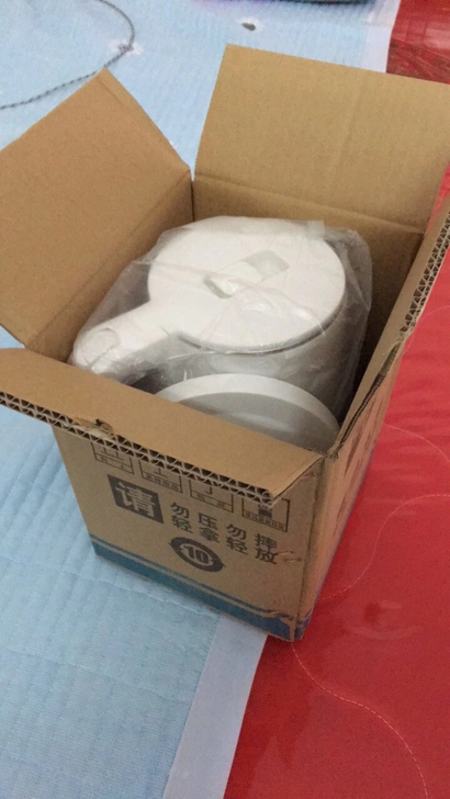 全新热水壶，没有用过 诚心转！