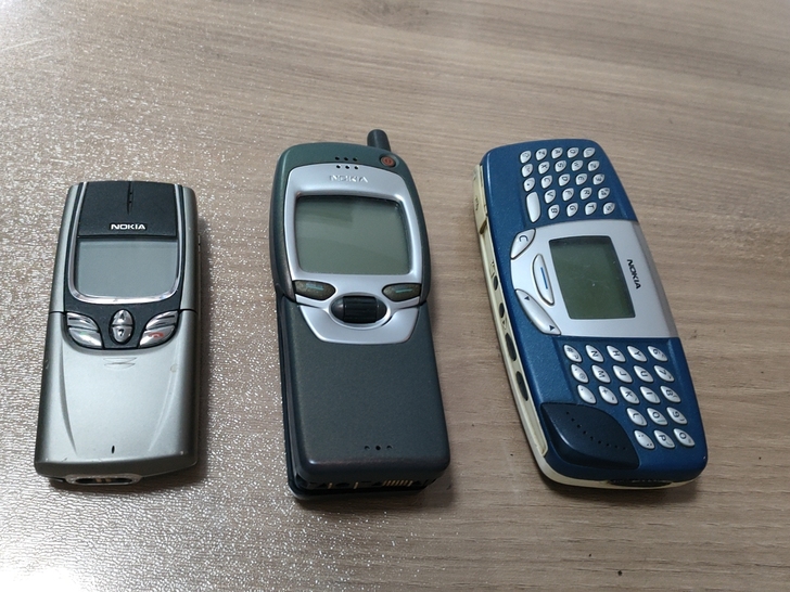 诺基亚手机7110 分别还有5510和88...