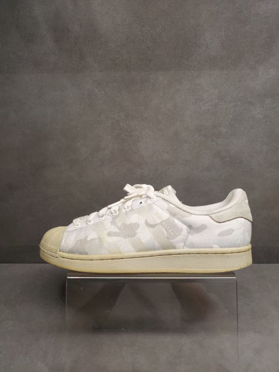 二手42码 正品阿迪达斯休闲板鞋