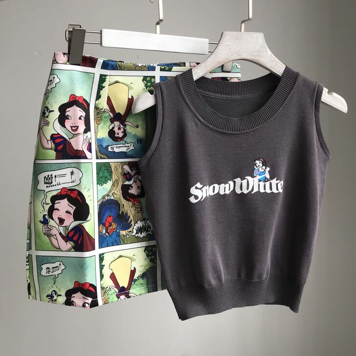 钱夫人 卡通字母印花背心女2019新款收腰...