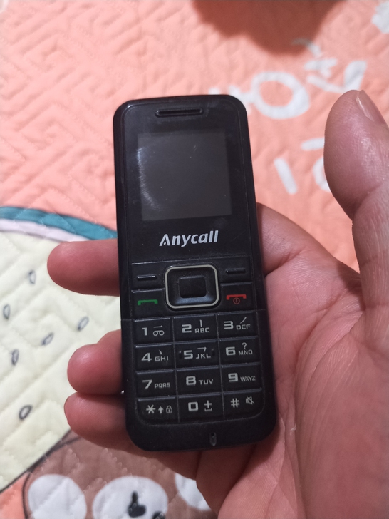 三星e1070c本人没充电器不包好坏,买这...