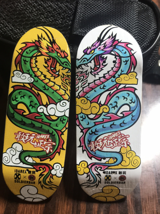 手指滑板：翻team