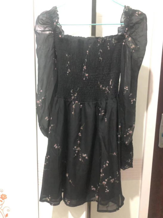 修身上衣 配短裤超美的！