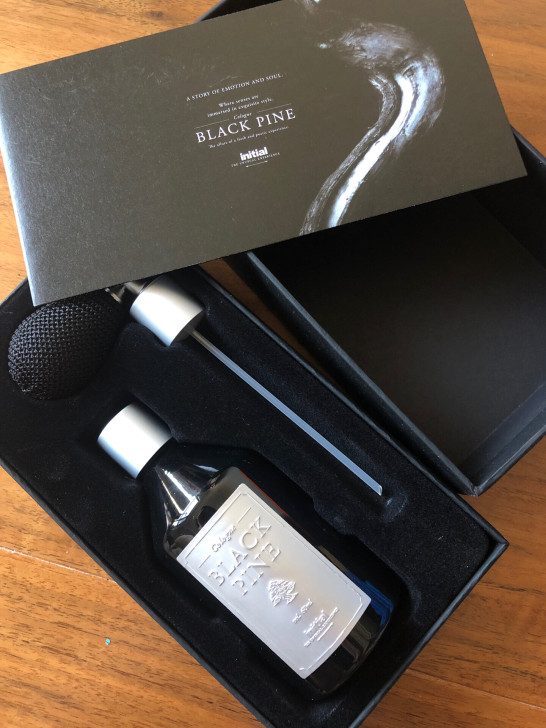 initial黑松木古龙男士香水，全新，瓶...