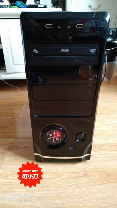 台式组装机一台，成色如图很好，公司升级新电...