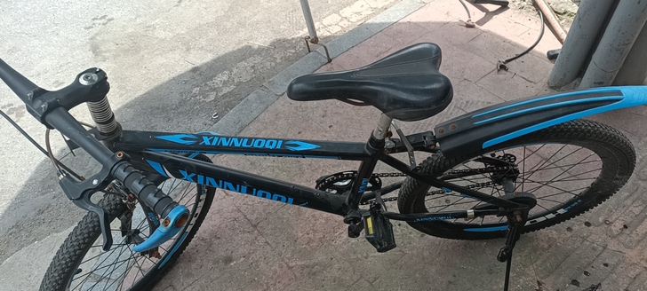 长期出售各类(通勤,折叠,山地)品牌二手自...