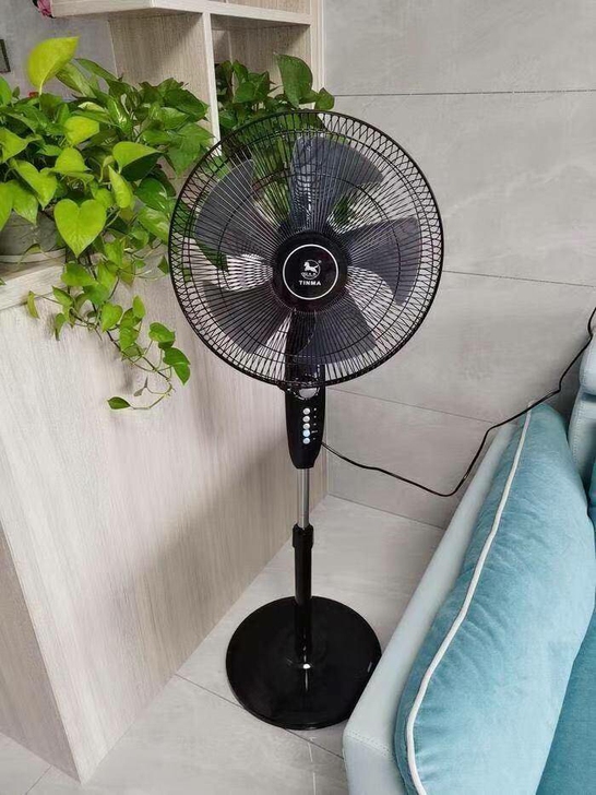 全新 包邮 天马16寸可定时摇头电风扇落地扇