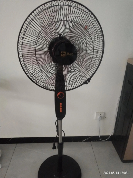 帮朋友处理50台落地扇，