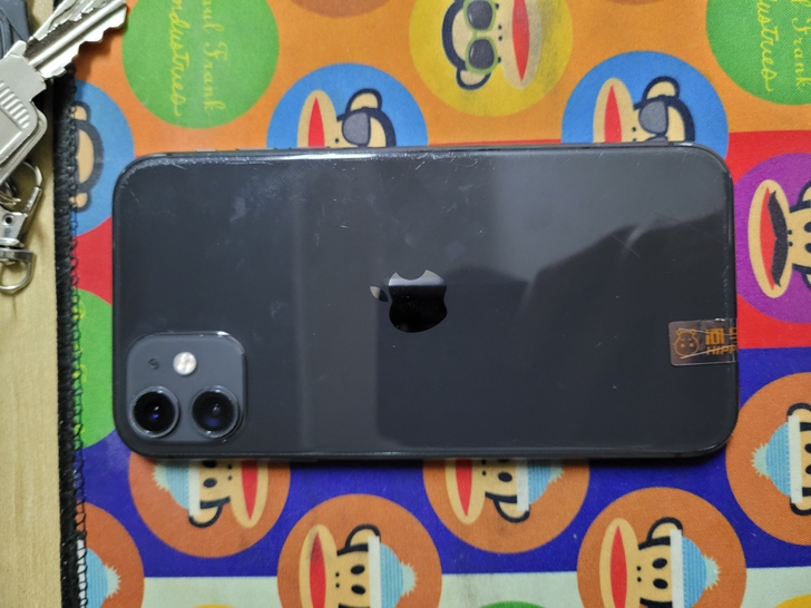 苹果11 64G 美版黑解无锁 全网通 插...