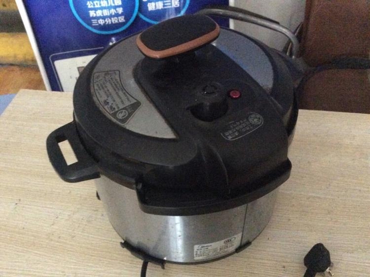 美的电压力锅my-12ch402a，功能正...