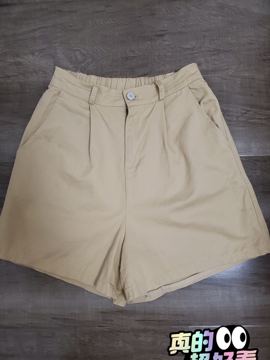 卡其色牛仔面料短裤,休闲舒服