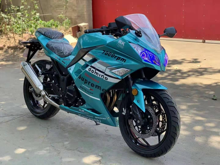 搬新家没地方放，低价出售川崎小忍者跑车，2...