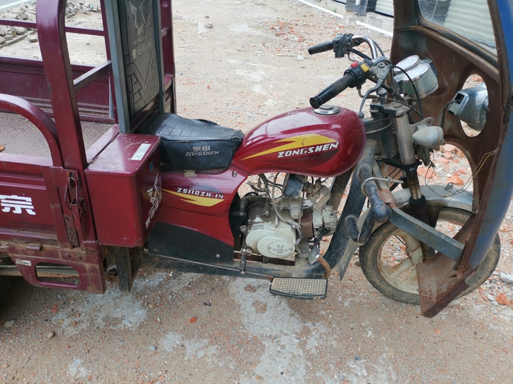 宗申110三轮摩托车麻木车