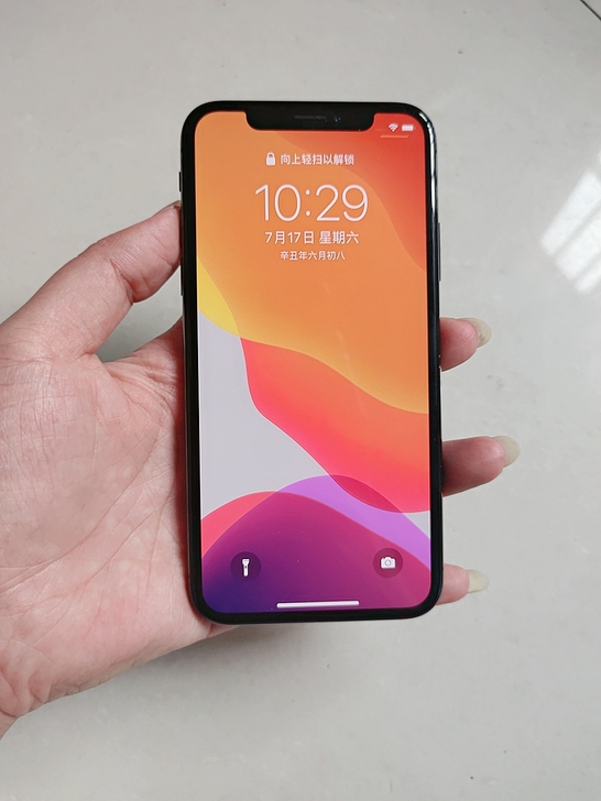 苹果iPhoneX大陆国行，专卖实体店购买...