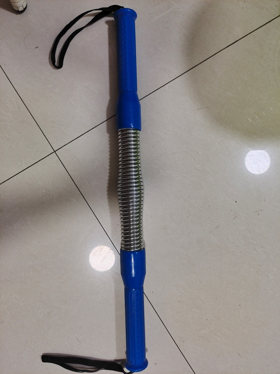 打包甩卖，握力器一个，忘记多少公斤的了