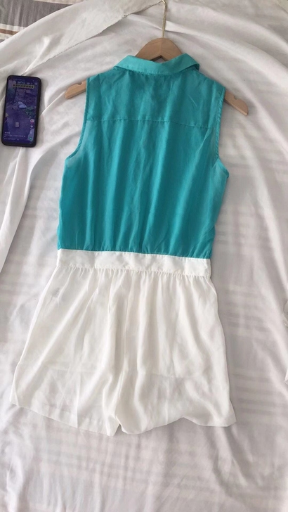 免费送，全新连体裤 s码 个人感觉透，面料...