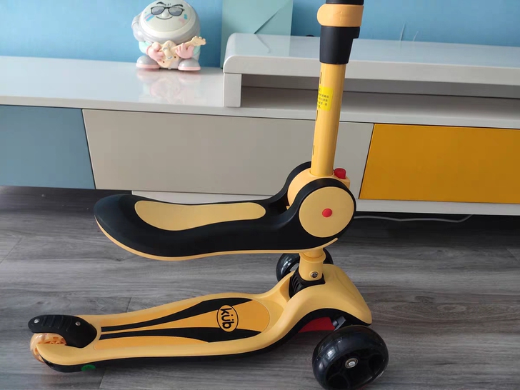 (顺丰包邮)全新可优比同工厂三合一滑板车儿...