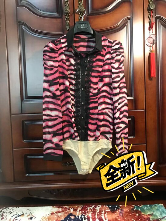 【voinge】衬衫全新，原价890元.现...