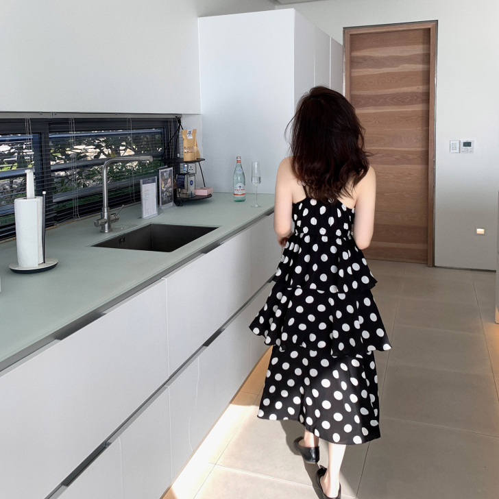 2019新款春装性感女装裙子波点长裙吊带连...