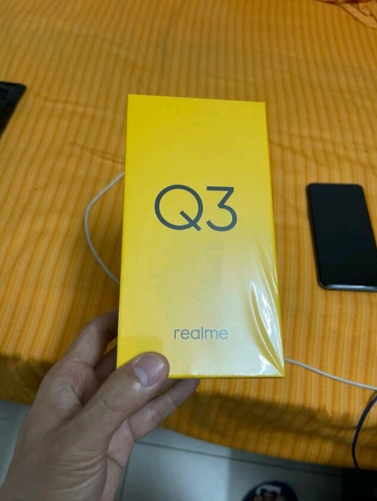 品牌型号 ：真我q3科幻黑8＋128g，7...