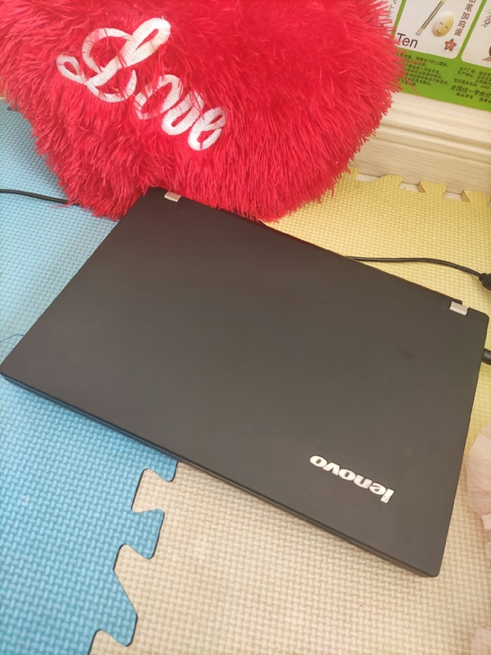 诚心转让个人i5联想笔记本电脑性能很好