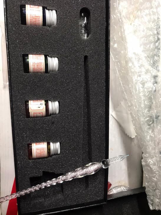 水晶笔 带四种颜色墨水 无配套洗笔筒