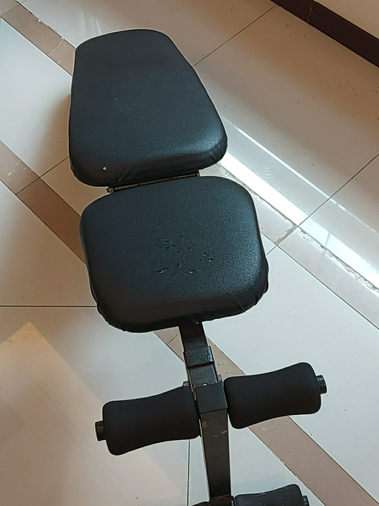 仰卧板，仰卧起坐板。建邺区自提