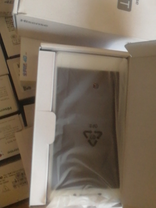 出售全新全套手机,4G全网通手机,型号有海...