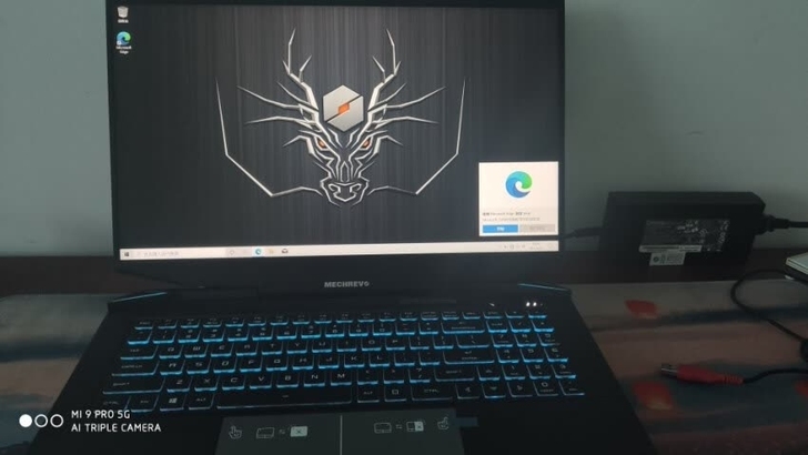 机械革命（MECHREVO）蛟龙7 AMD...