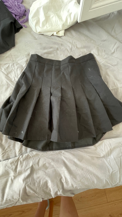 正品学院风，短裙 ， 侧拉链。 适合%20...