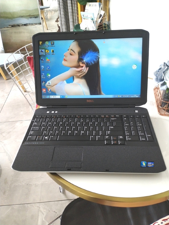 8g 惠普笔记本电脑i7  女生自用 游戏...