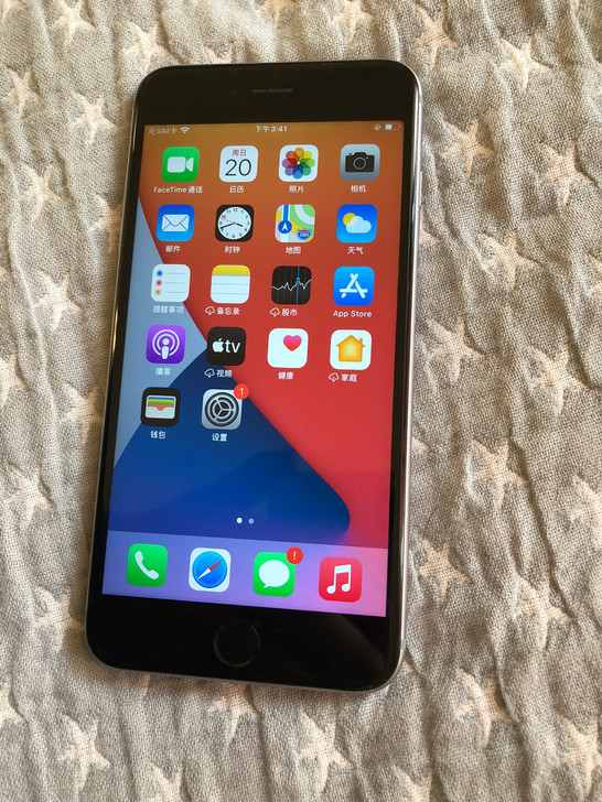 iPhone6S Plus。8成新,背面有...