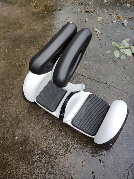 小米迷你9号平衡车,里程数150公里,无维...