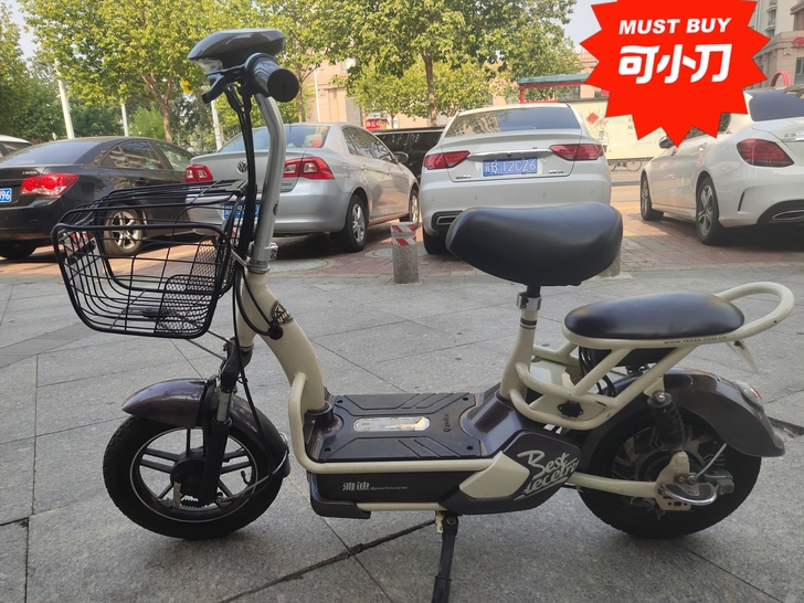 急售急售雅迪电动车800元