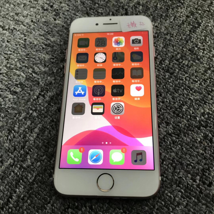 二手苹果7 32g iPhone7plus...