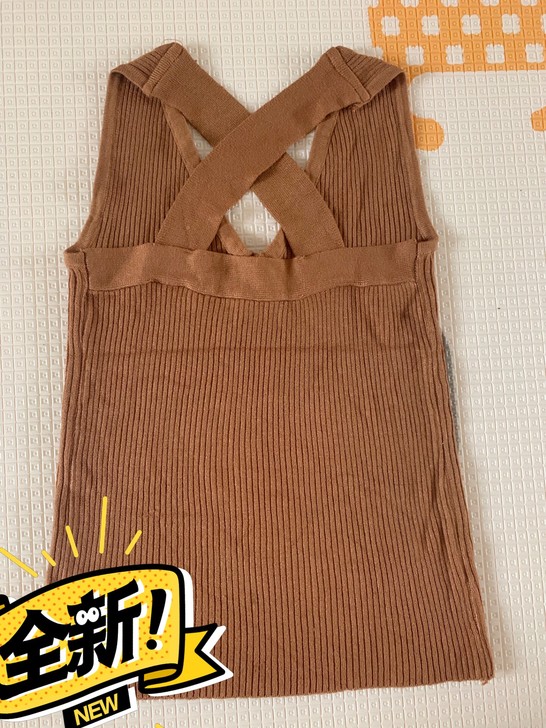 交叉带无袖背心深卡其色