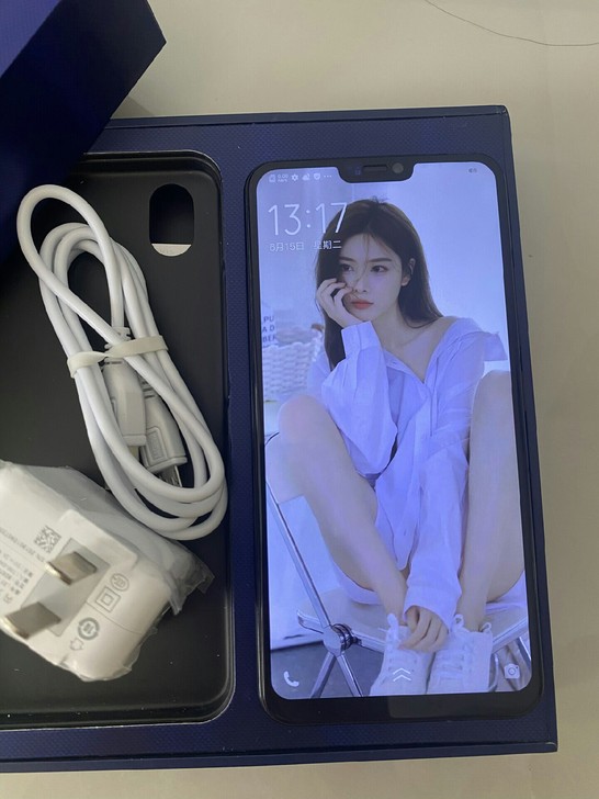 vivox21高配98新 女生自用