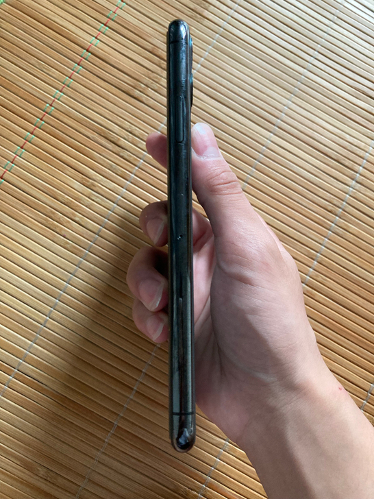 iPhone11promax有锁全网通 深...