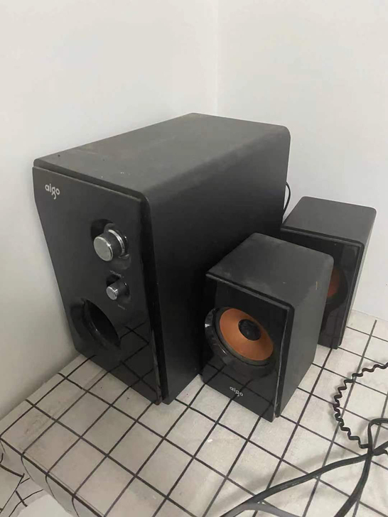 爱国者音响 最好自提 快递的话不包邮，按实...