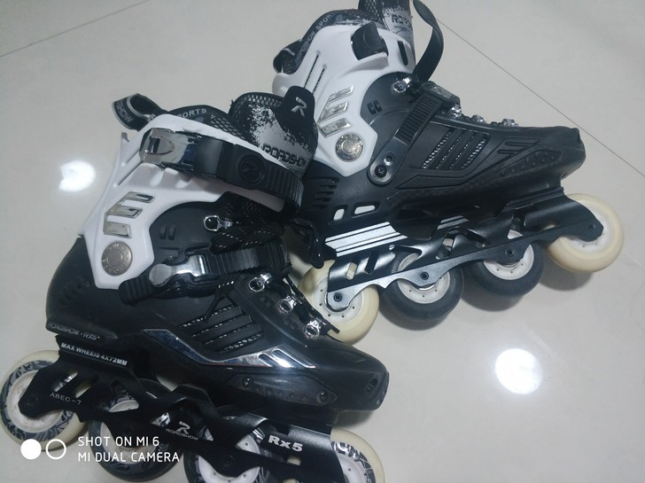 乐秀36码轮滑鞋没怎么玩过，买时一时心血来...