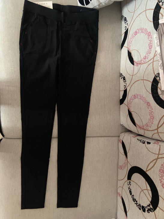 全新带吊牌女装初秋款小脚裤修身显瘦中长款休...