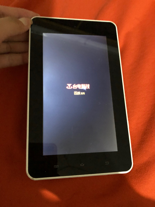 台电P754核平板，品相如图，可以正常使用...