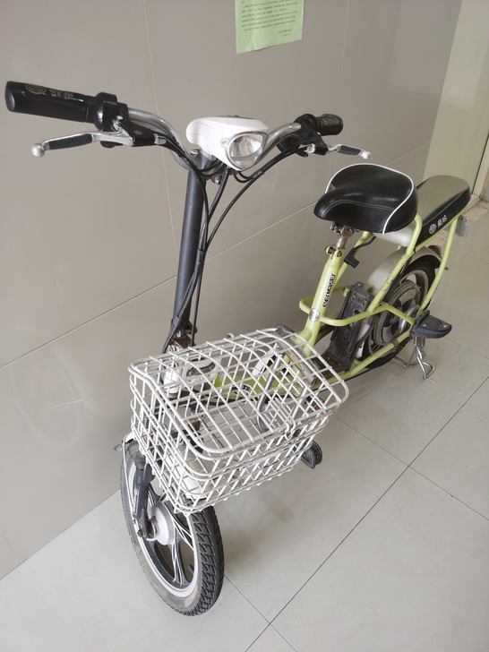 爱玛电动车车架，电池丢了，闲置了几个月。质...