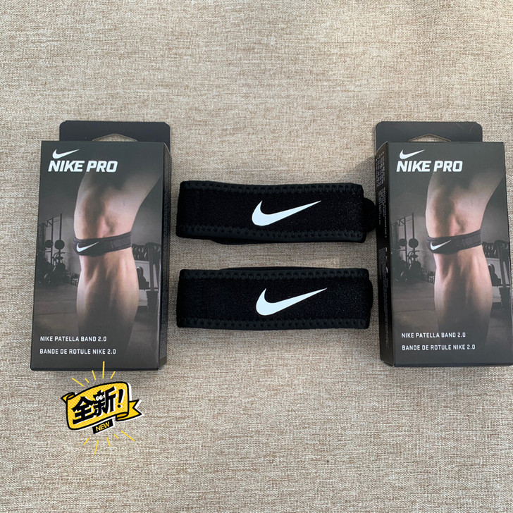 运动髌骨带闲置耐克髌骨带一对，图片里面是一...